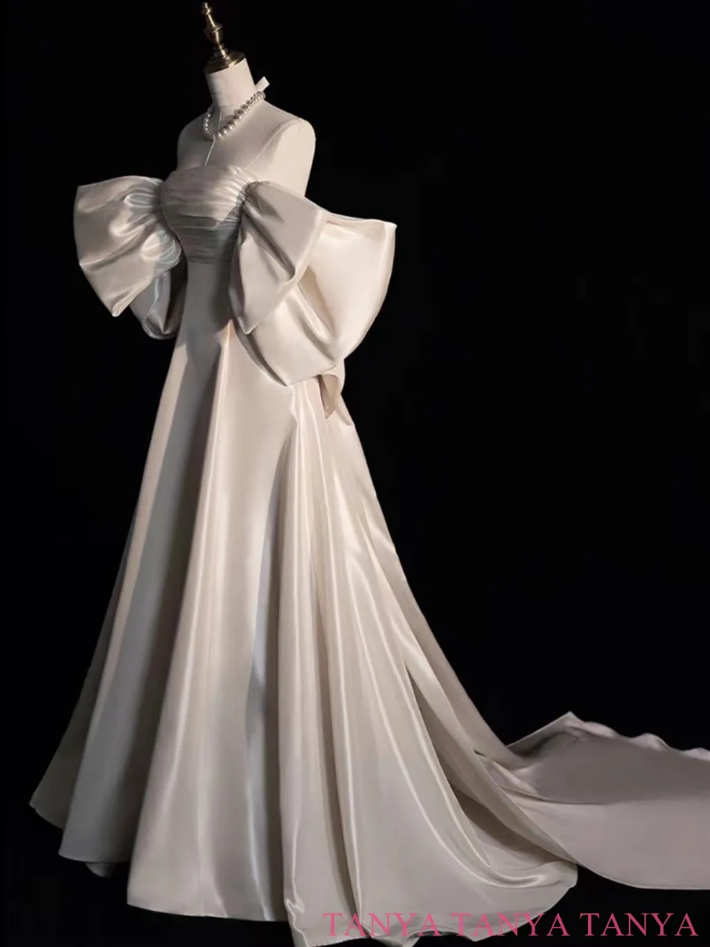 Einfaches trägerloses Hochzeitskleid, elegantes Brautkleid mit Schnürung am Rücken und abnehmbarer süßer Schleife, A-Linie, Vestidos De Noiva SWD961