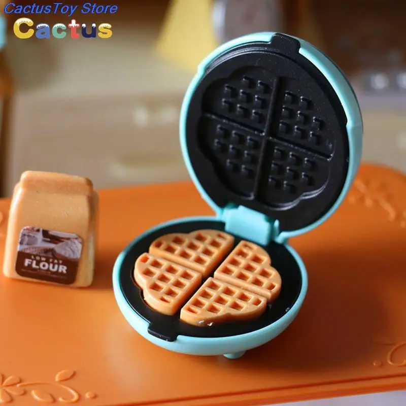 Electric Oven for Barbies Blyth Kitchen Decoration 1/6 1/12 Dollhouse Miniature Food Mini Bread Maker Furniture Accessories