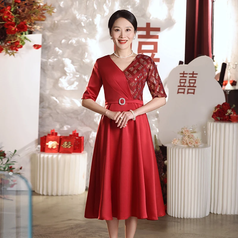 

Wine Red Satin Mother Of The Bride Dresses Elegant V-Neck A-Line Tea-Length Women Formal Dresses With Sleeves