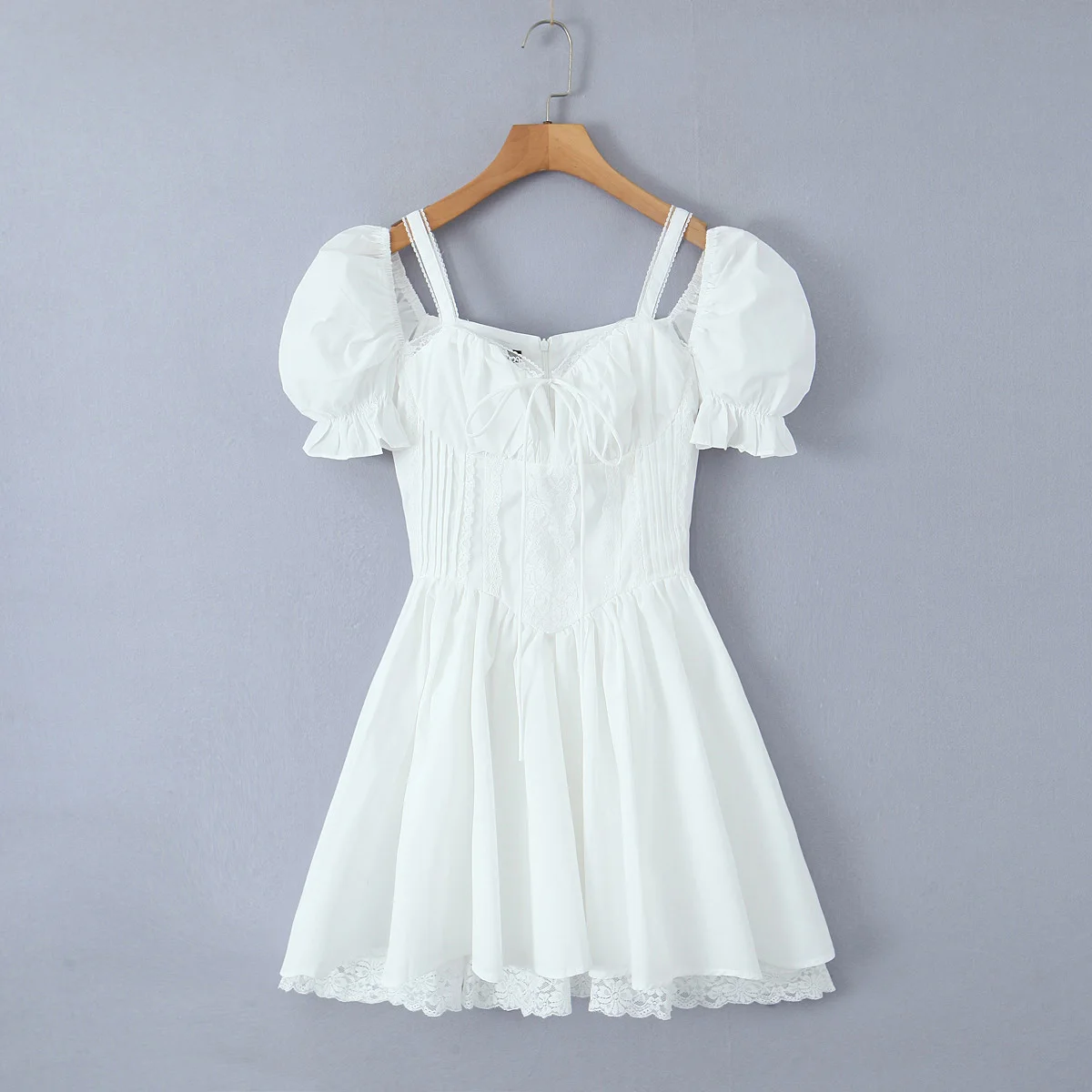 Mini Robe de princesse avec nœud froncé sur la poitrine, Style Corset, manches bouffantes, dentelle épissée, taille fine, ourlet à volants, gâteau, Mini Robe de soirée