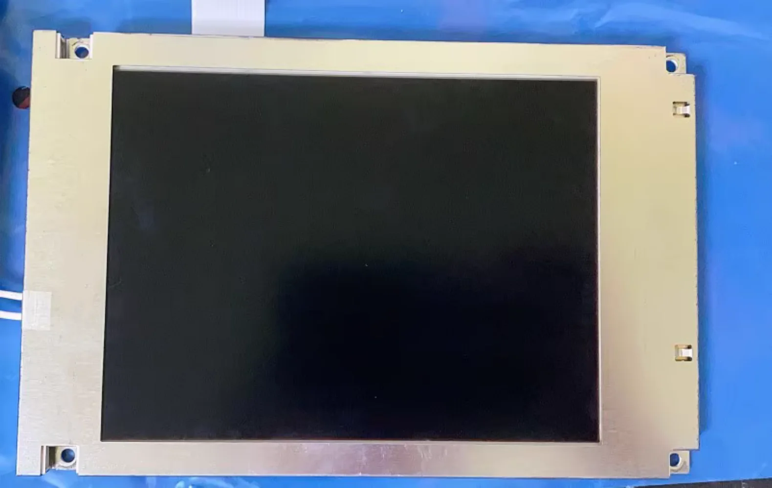 Écran d'affichage LCD, éventuelles 14Q001