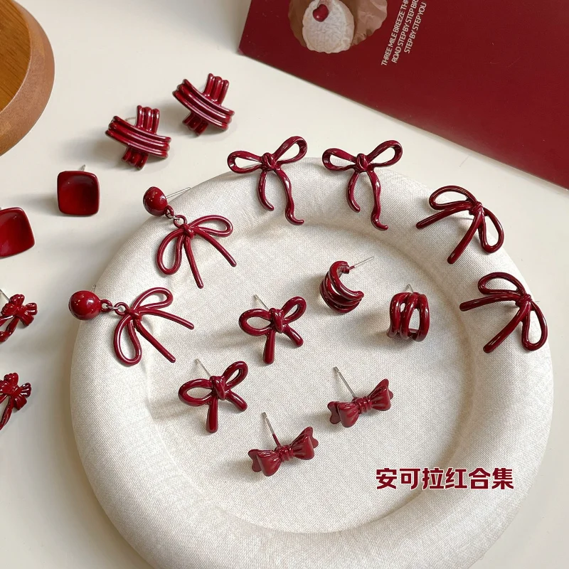 الرجعية نمط الأحمر Bowknot وأقراط للنساء الفتيات أقراط بسيطة ثقب الباليه الشريط جماليات أنيقة الأذن مجوهرات هدايا #1