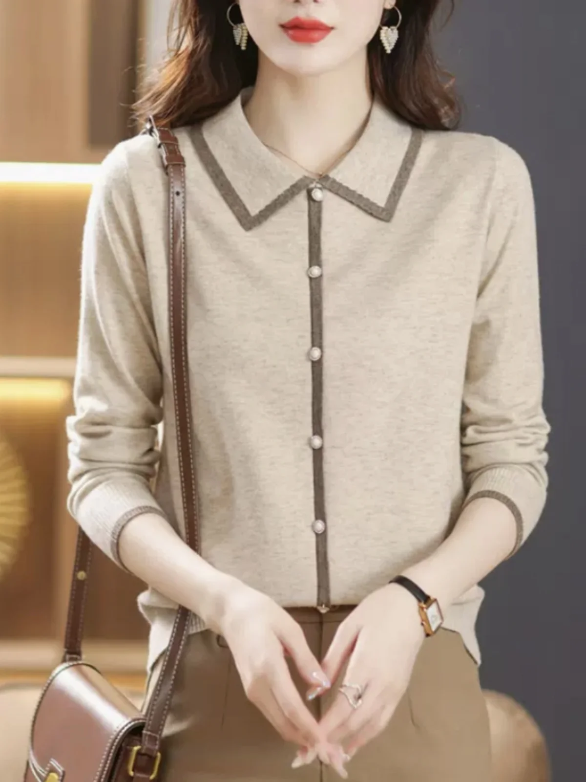 

Женская трикотажная футболка с длинным рукавом и воротником-стойкой, осенняя коллекция 2025, из смесовой ткани (полиэстер и шерсть), комфортная, свободного кроя, для повседневной носки