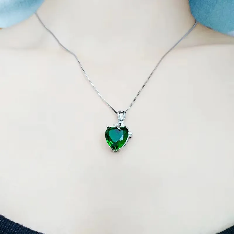 HuiSept 925 Silver Jewelry Necklace Heart Shape Emerald Zircon Gemstone Pendant for Women Wedding Engagement Party Accessories