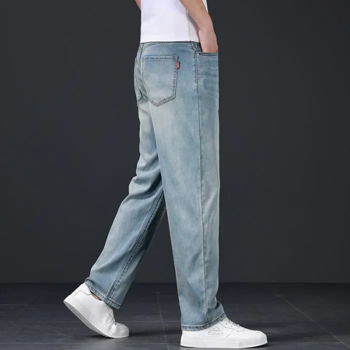 

The 2025 summer Tencel Lyocell lightweight men's jeans are loose, versatile and comfortable. Wide-leg jeans for men