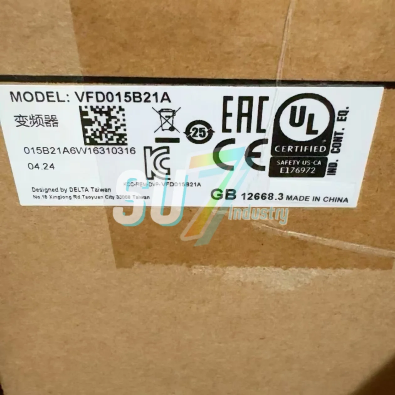 

Frequency Converter New In box VFD015B21A VFD015CP43B-21