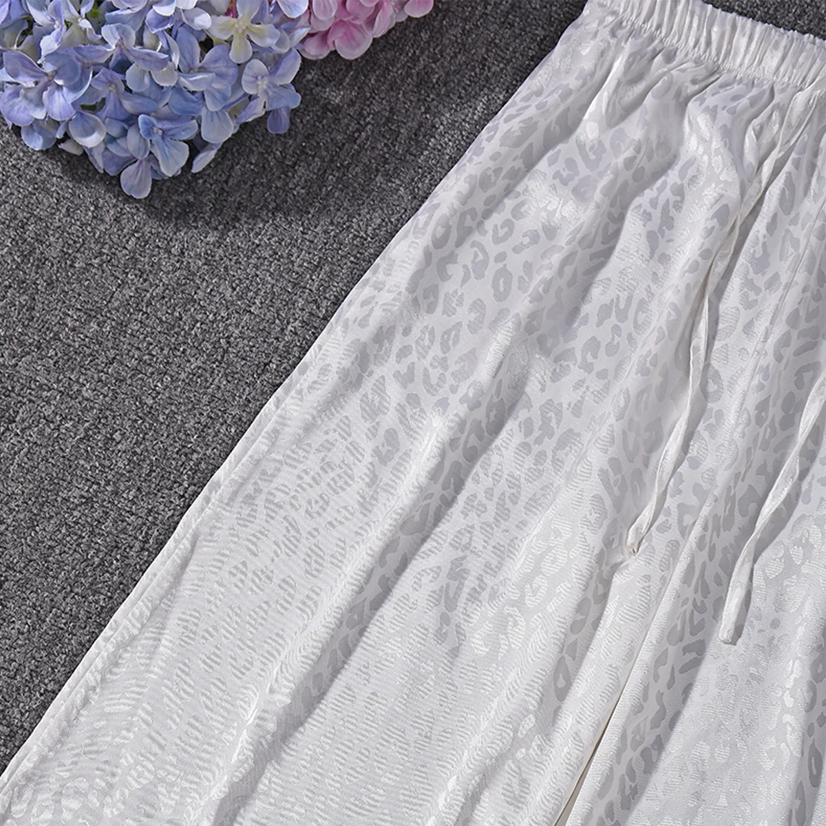 2026 سراويل تقليدية جديدة من قماش الجاكار للنساء