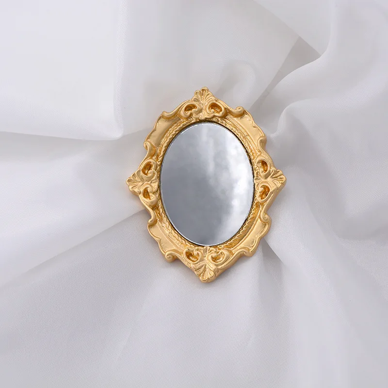 

Vintage Engraved Mirror Photo Frame Brooch Pin Simple Niche Design Handmade Luxury Brooches for Man and Woman Enamel Pins