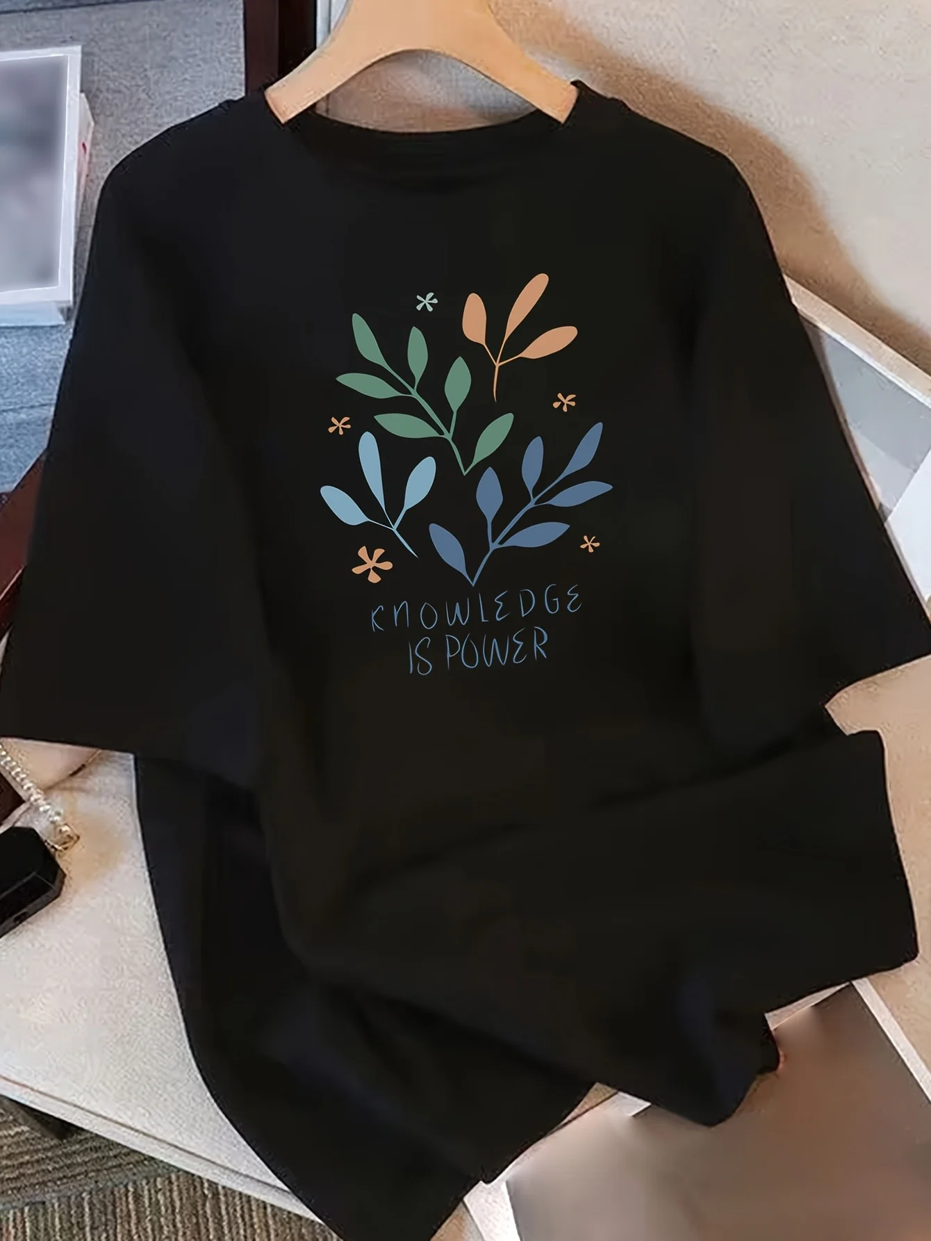 Elegant Minimalist Botanical 
