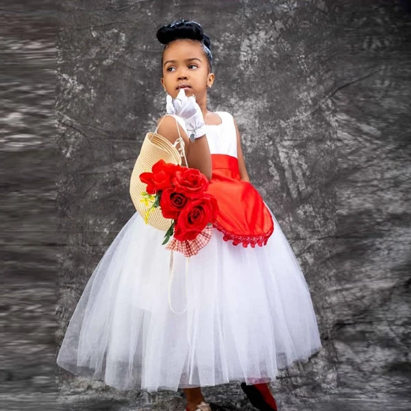 

White A Line Tulle Flower Girls Dress O-Neck Sleeveless Mid Calf Tulle Dresses Birthday Party Gown Custom Made