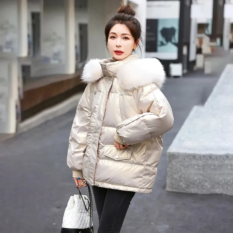 Short Down Jacket Female Winter Warm White Duck Down Big Fur Collar Bread Ladies Glossy Washable Hooded Coat Female Tide.