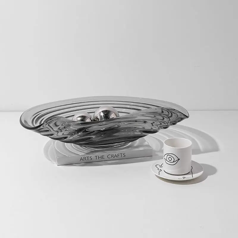 

Handmade glass folded edge fruit basin model room restaurant tea table snack plate high-end ornament