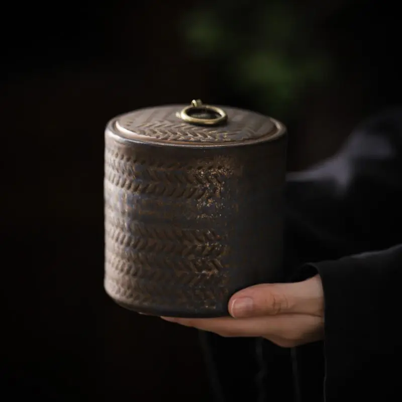 

Creative Ceramic Handmade Retro Japanese High-end Tea Jar Iron Glaze Moisture-proof Storage Jar Tea Portable Storage Aesthetic