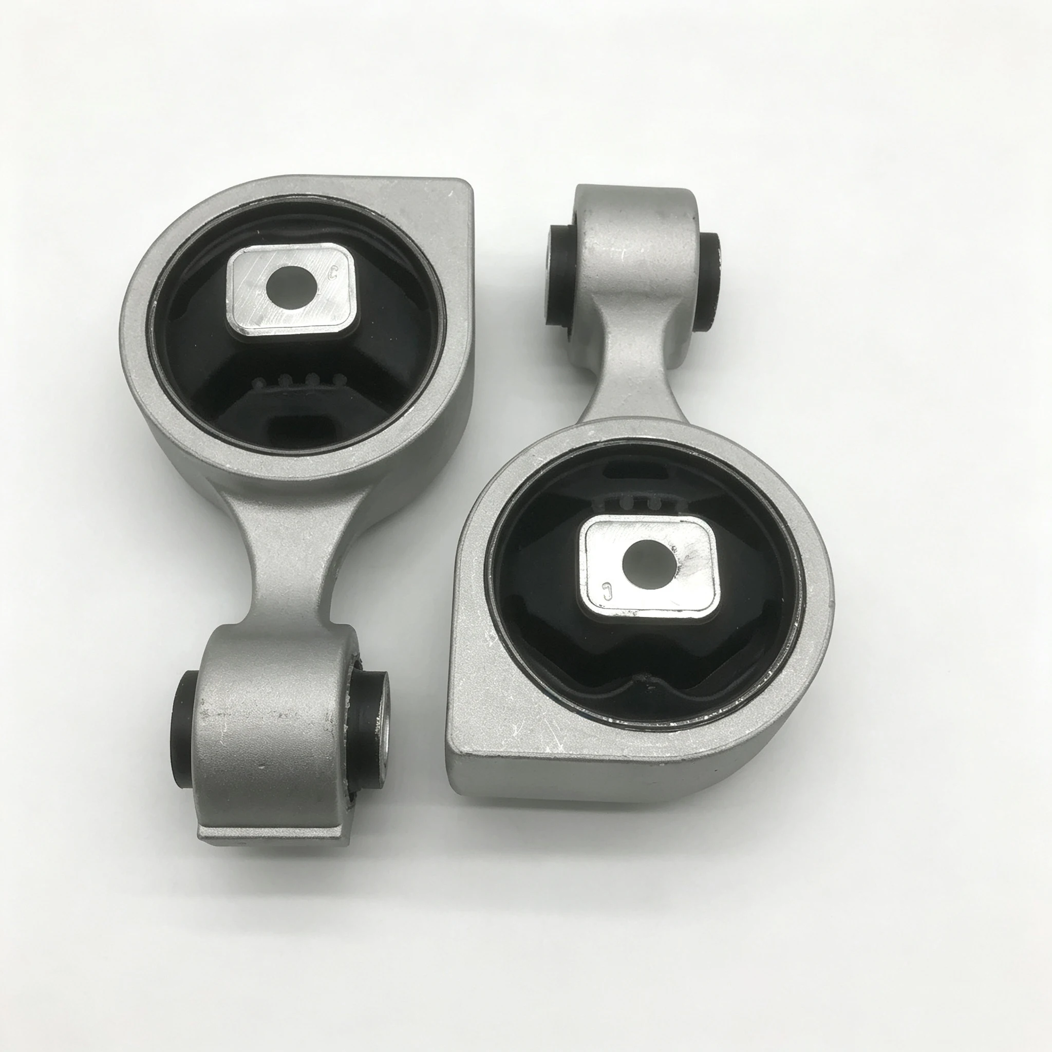 Right Upper Engine Mount For Nissan Teana J32 11350-JN30A 11350-JA00A 11350-JA80A 1pc