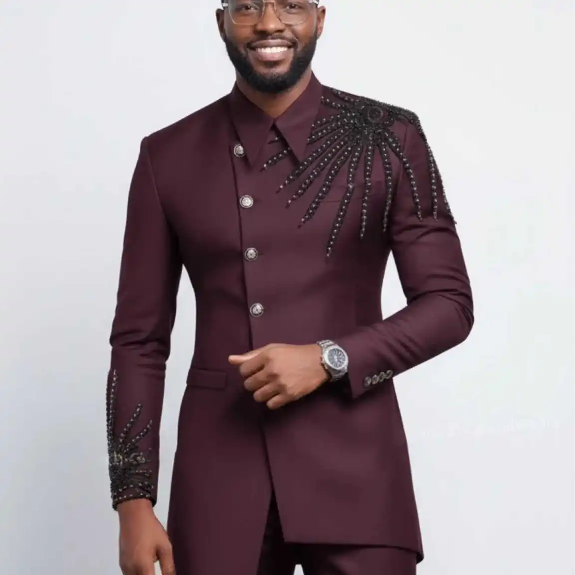 Elegant Men Suits 2 Pieces Jacket Pants Skinny Fashion Beaded Groom Wedding Tuxedos Casual Occasion Customized
