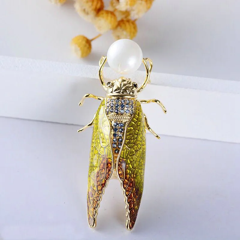 Fashion Gold Color Enamel Pearl Cicada Brooches For Women Vintage Rhinestone Insect Brooch Pin Corsage Clothing Accessories Gift