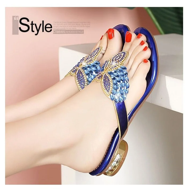 Summer Flip Flops Casual Shoes Sexy Crystal Rhinestone Design Sandal Hot Ladies Leather Fashionable Sexy Slippers