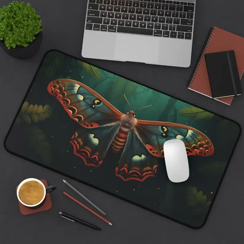 

Jungle Moth Pattern Mouse Pad, Non-slip and Waterproof Mouse Pad, Office Game Desk Decoration Mat, The Perfect Gift for Friends.