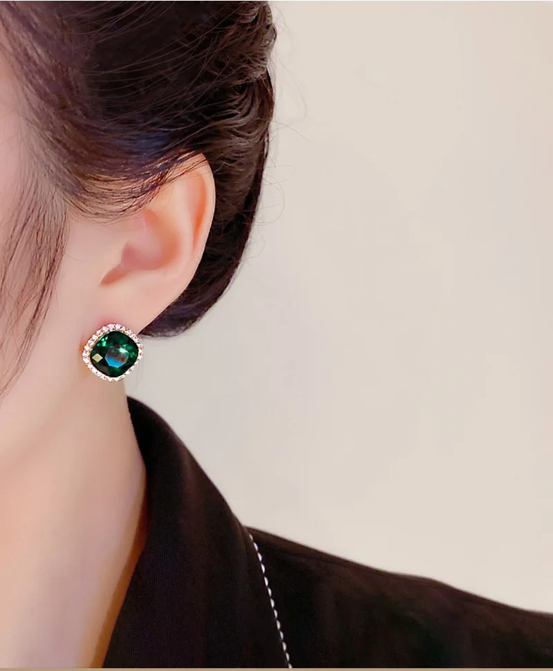 Lingzhi Wu Gem Green Earrings for Female, Elegant Luxury Full of Diamond Stud, Top Quality, New Arrival