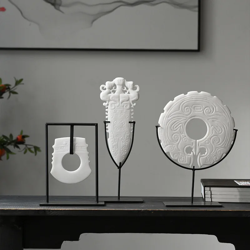 

New Chinese resin, white jade bi, axe, safety buckle ornament, hotel villa entrance TV cabinet, home decoration