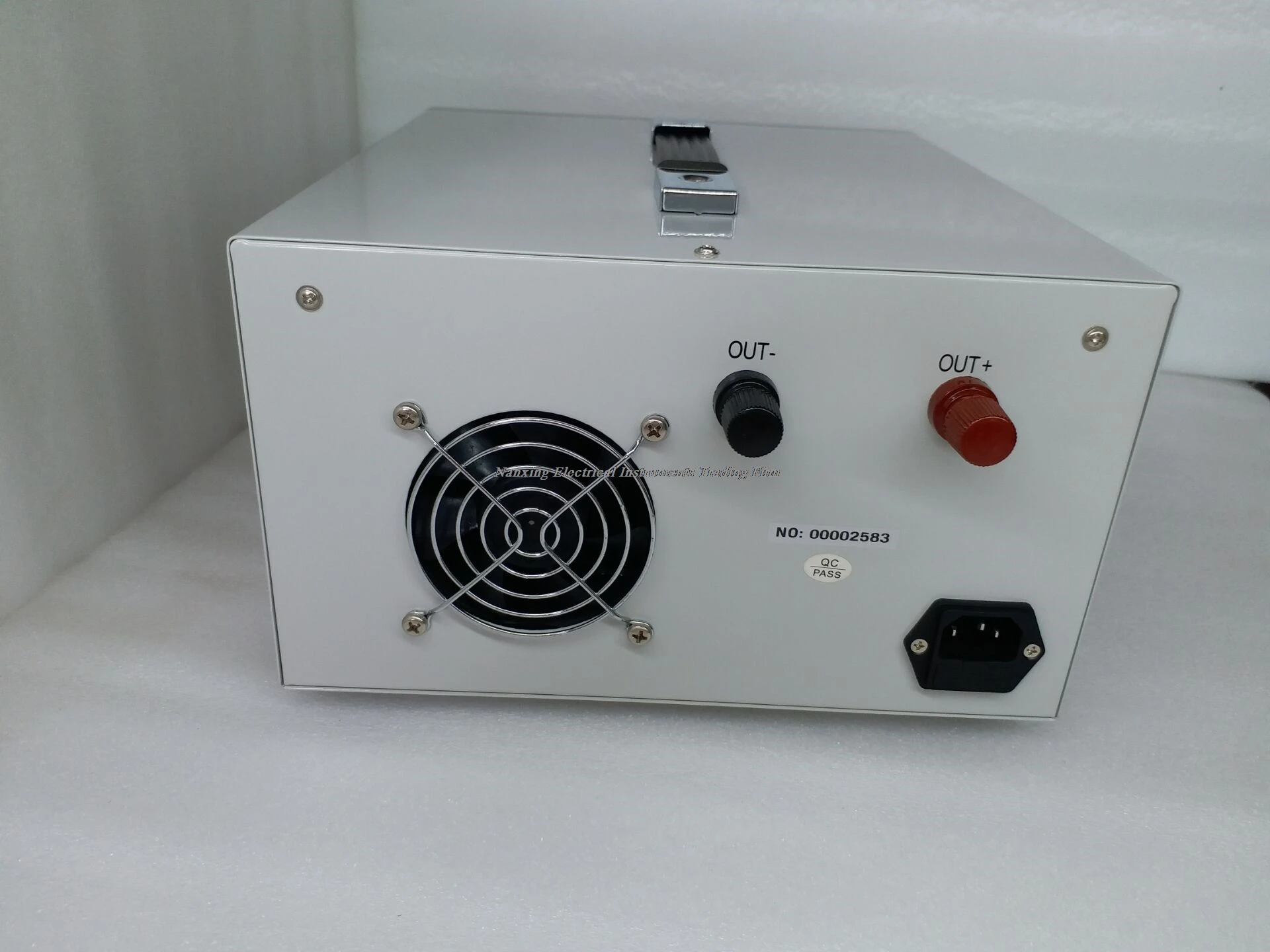 SYK3002D 0-300V,0-2A/SYK3003D 0-300V,0-3A/SYK3005D 0-300V,0-5A high precision DC power supply DC voltage regulator