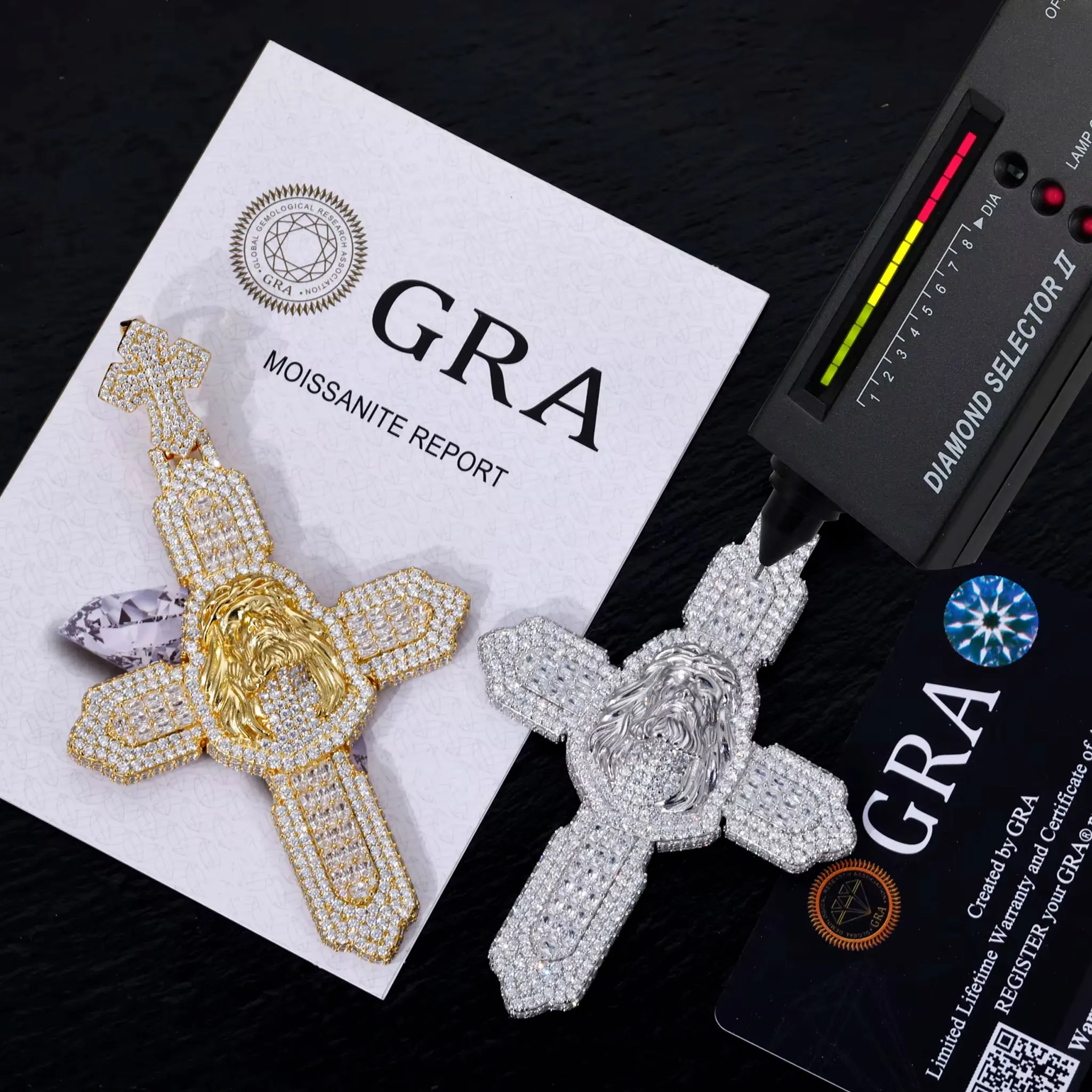 Ice Crystal Double Cross Jesus Pendant Hip Hop Jewelry, Male and Female Rap Singer Streetwear Can Be Paired with Cuban Chain Unique Gift Commemorative Gift