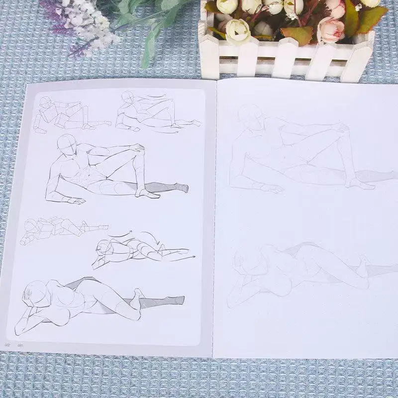 Spiel Anime Menschliche Körperstruktur Arbeitsbuch mit dynamischer Verfeinerung