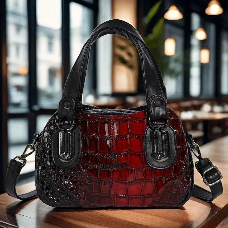 Leather Crossbody Bag Women's New 2024 Explosive High Appearance Level French Handbag Middle-aged Mother Bag Shoulder Bag