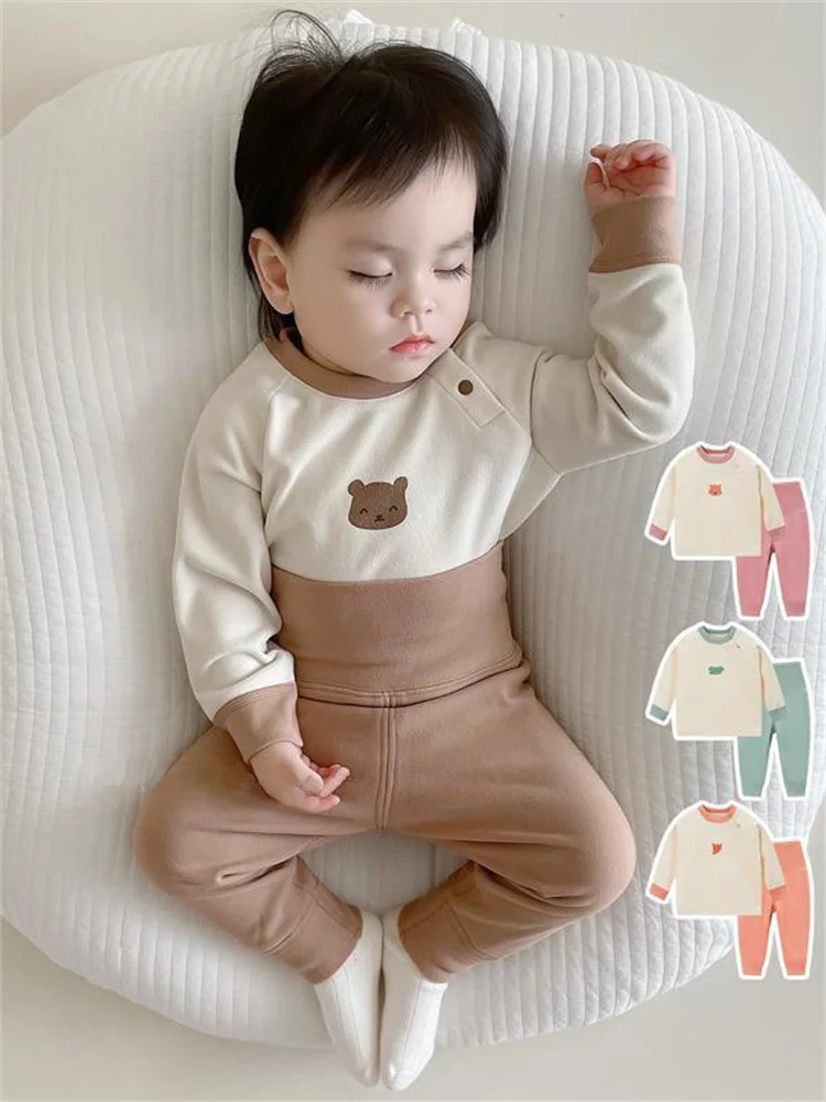 Hochgeschnittenes Baby-Thermo-Set mit Weste und Bauchschutz aus weichem Samt, koreanischer Stil, süße Babykleidung