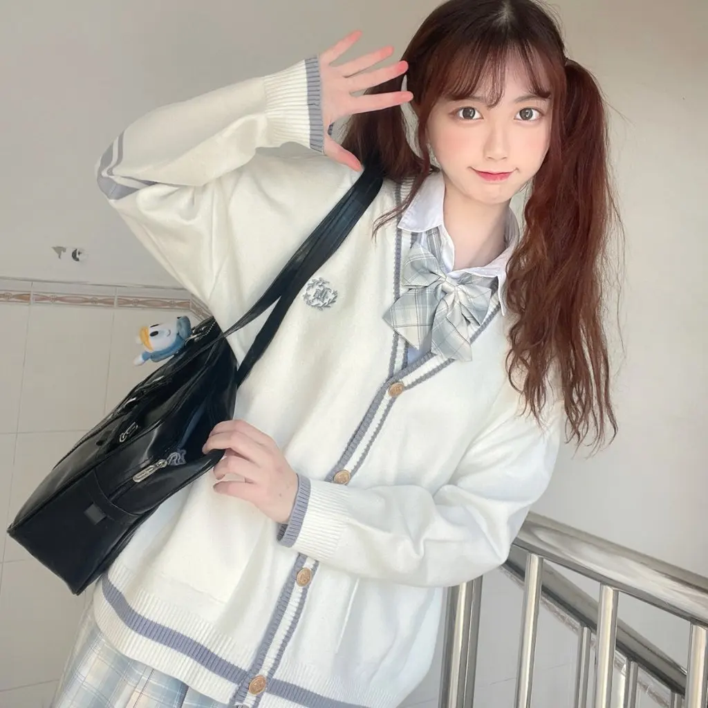 

Kitano College Long Sleeve Cardigan Sweater Original JK Uniform Intercolor Knitwear for Autumn Winter Student Suit