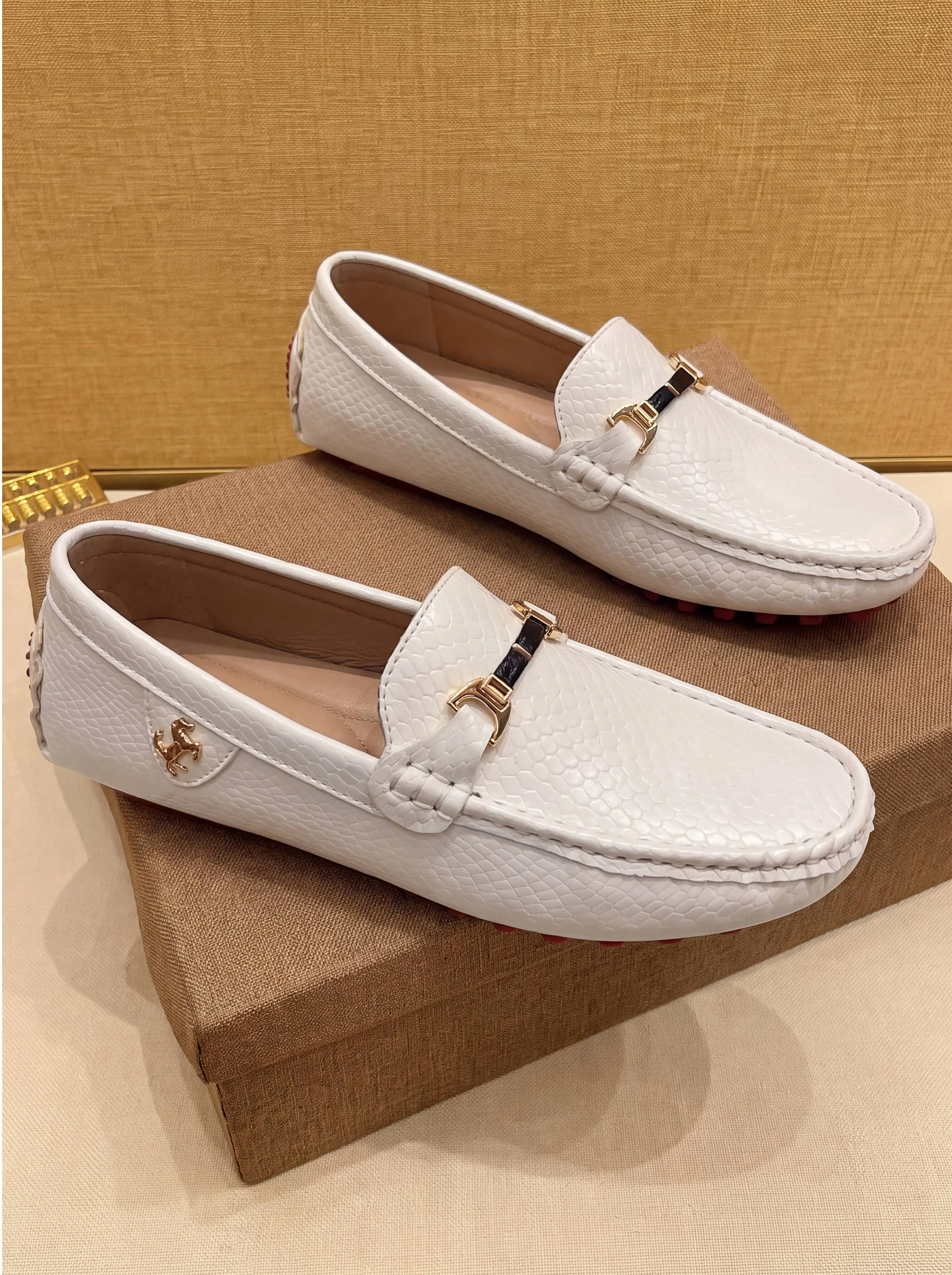 Summer Loafers for Men Handmade Moccasins Men Flats Casual PU Leather Shoes Luxury Comfy Slip on Loafers Size 48 Shoes for Men