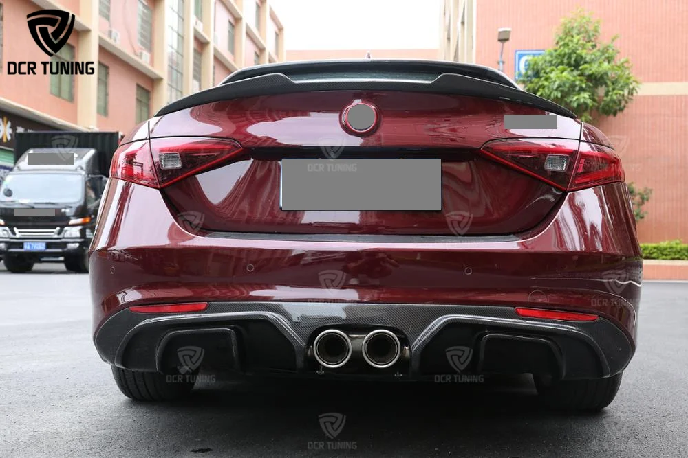 Popular Rear Diffuser Carbon Fiber Rear Exhaust Diffuser Wing Lip for Alfa Romeo Giulia 200HP 2016+ Bumper Splitter Lip