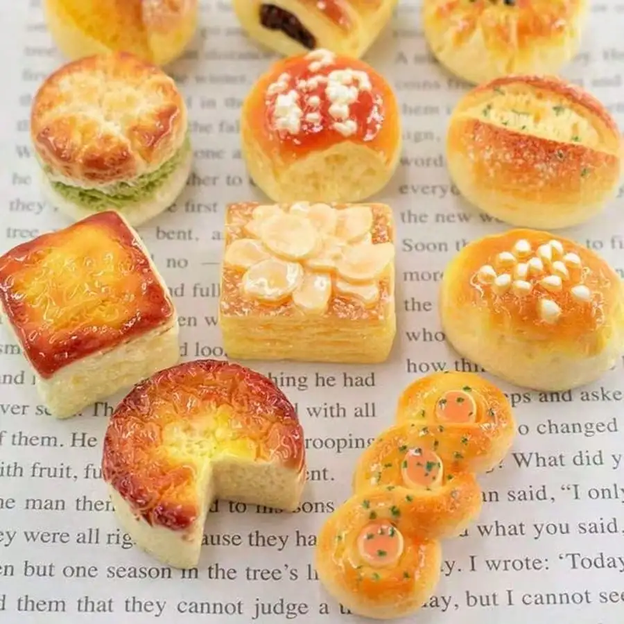 

1pcs Mini Cheese Bread, Mini Cheese Bread Series Food Toys, Realistic Bread, Pretend Play Toys, New Realistic Baking Bread Series Food Toys, DIY Cream Glue Resin Accessories Headwear Pendant Phone Case Refrigerator,