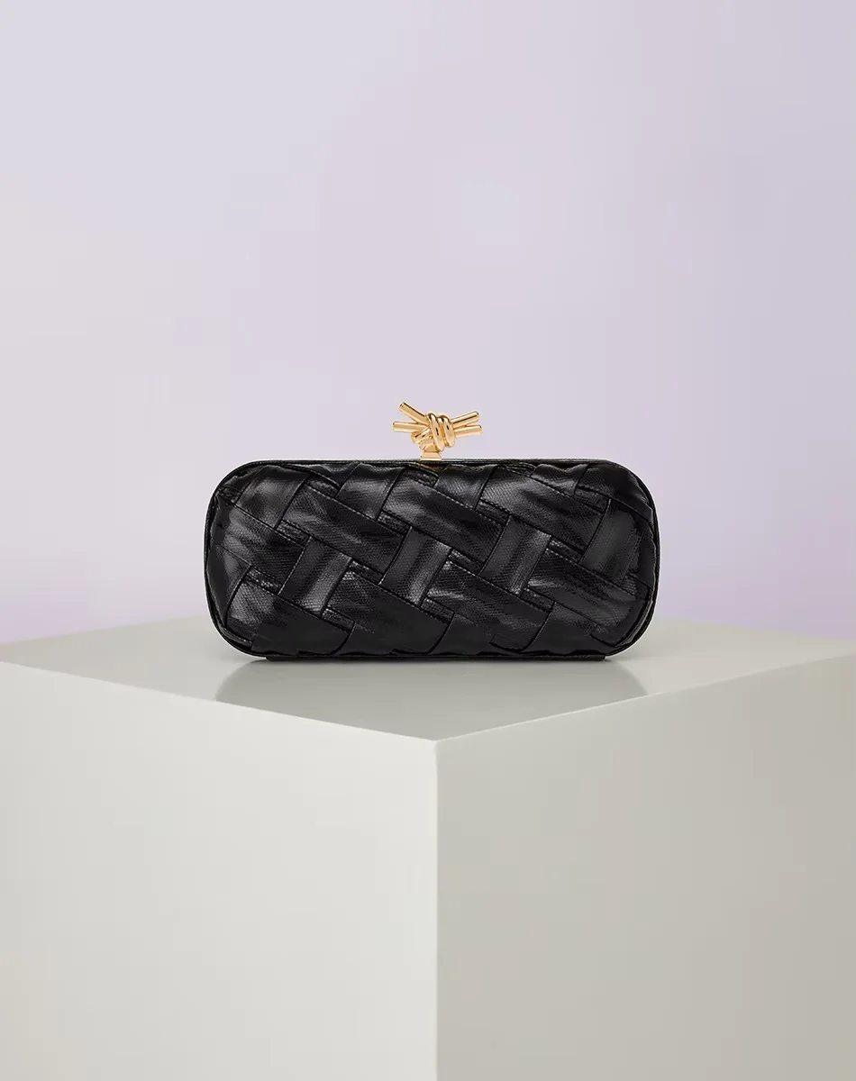 Variant: Black