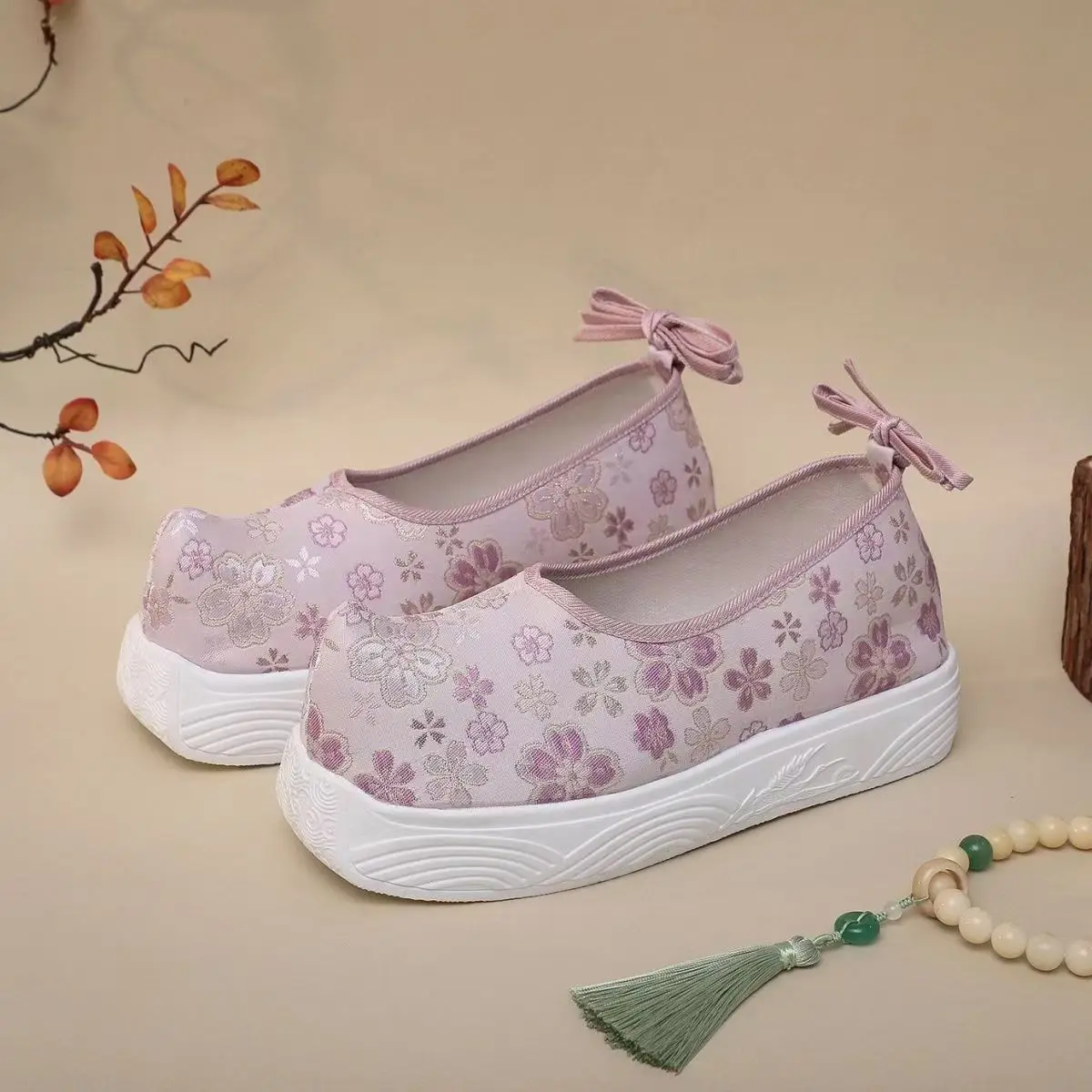 Women Thick Sole Cocked Shoes Toe Silk Print Hanfu Shoes Spring Summer New Soft sole Shallow Ankle Strap Horse Face Skirts Shoes