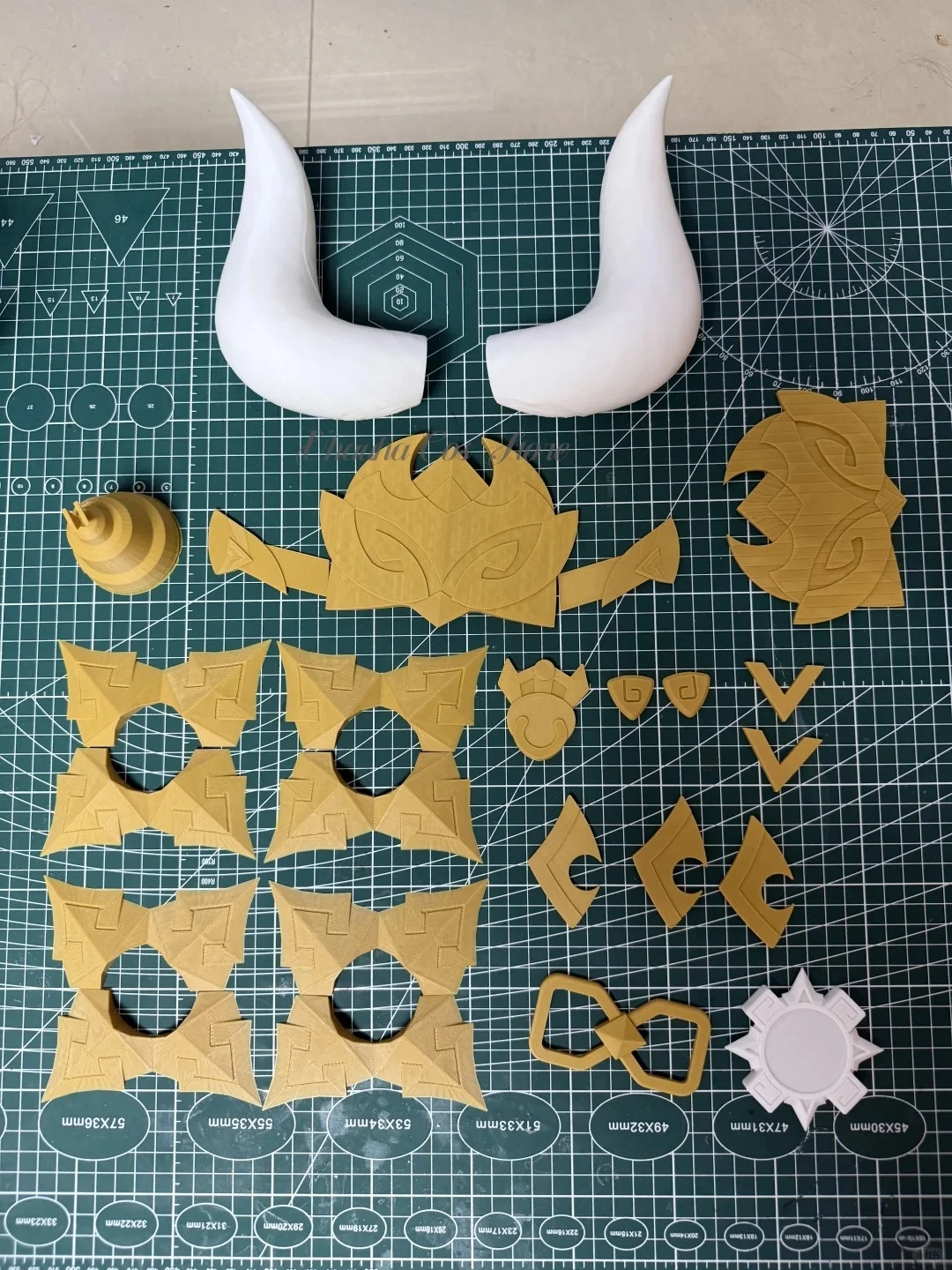 Varesa cosplay jogo genshin impacto traje prop peruca cocar cauda acessório 6 pçs/set varesa rpg prop anime festa terno