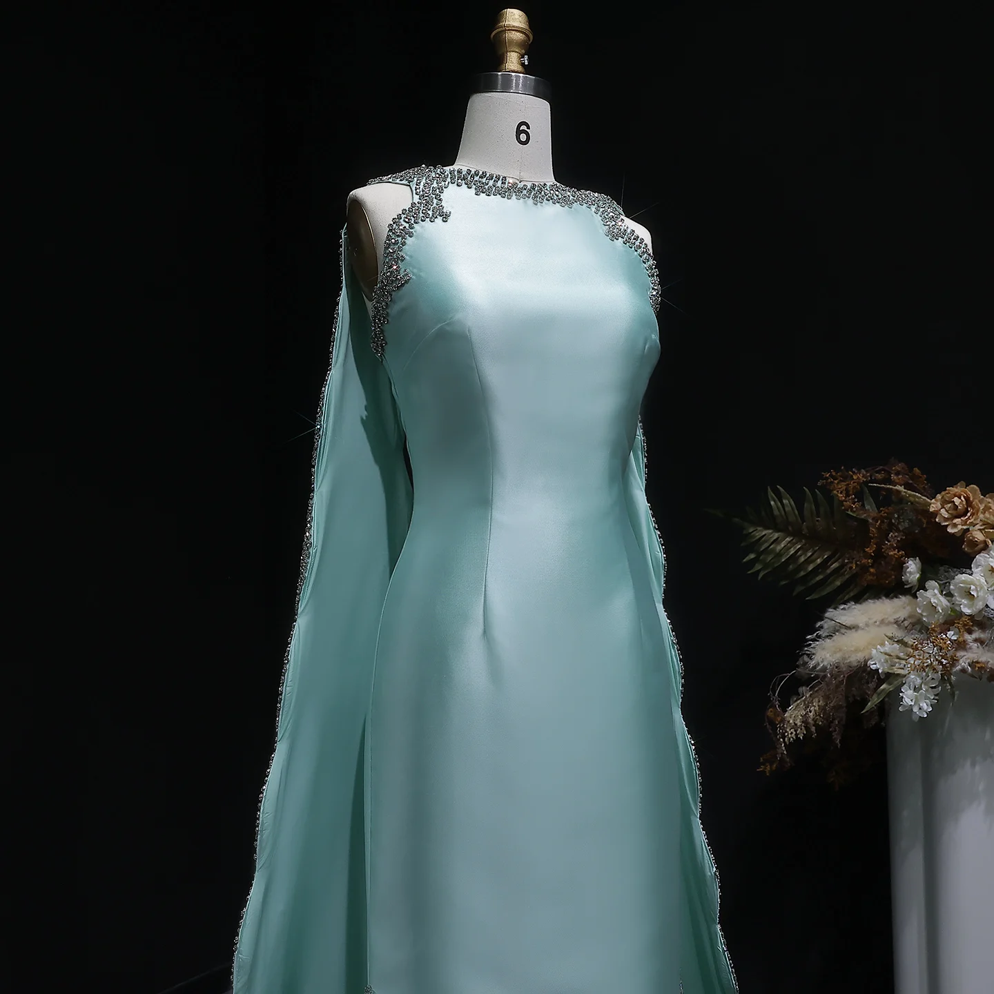 Sharon Said Luxuriöses Mintgrünes Meerjungfrauen-Satin-Abendkleid aus Dubai mit Cape für Damen, Hochzeitsfeier, formeller Abschlussball, SS503, maßgeschneidert – Detail 7
