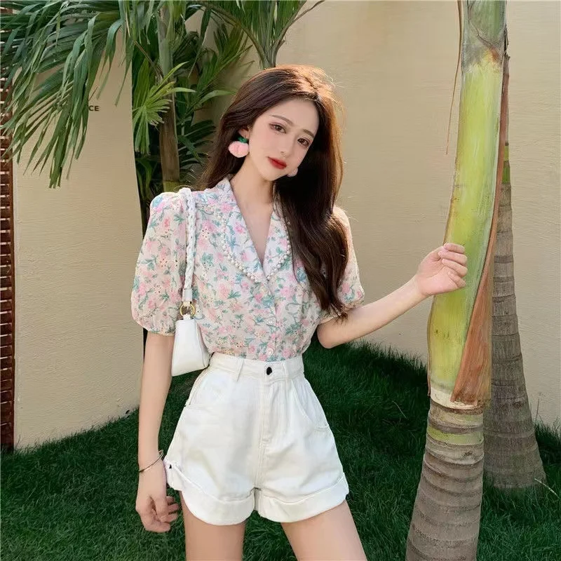 Summer Beaded Shirts Women Floral Cropped V-neck Retro Design Femme Tender Chic Leisure All-match Ins New