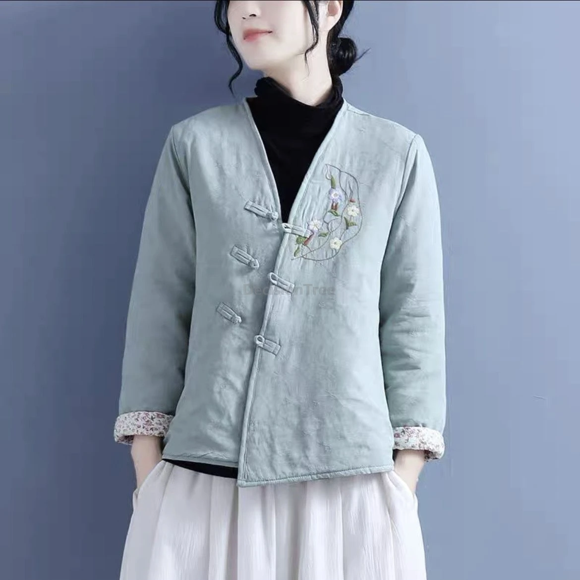 

2025, хлопковое льняное пальто с вышивкой в китайском стиле, улучшенное пальто ханьфу с v-образным вырезом и пряжкой, теплая хлопковая одежда в стиле ретро