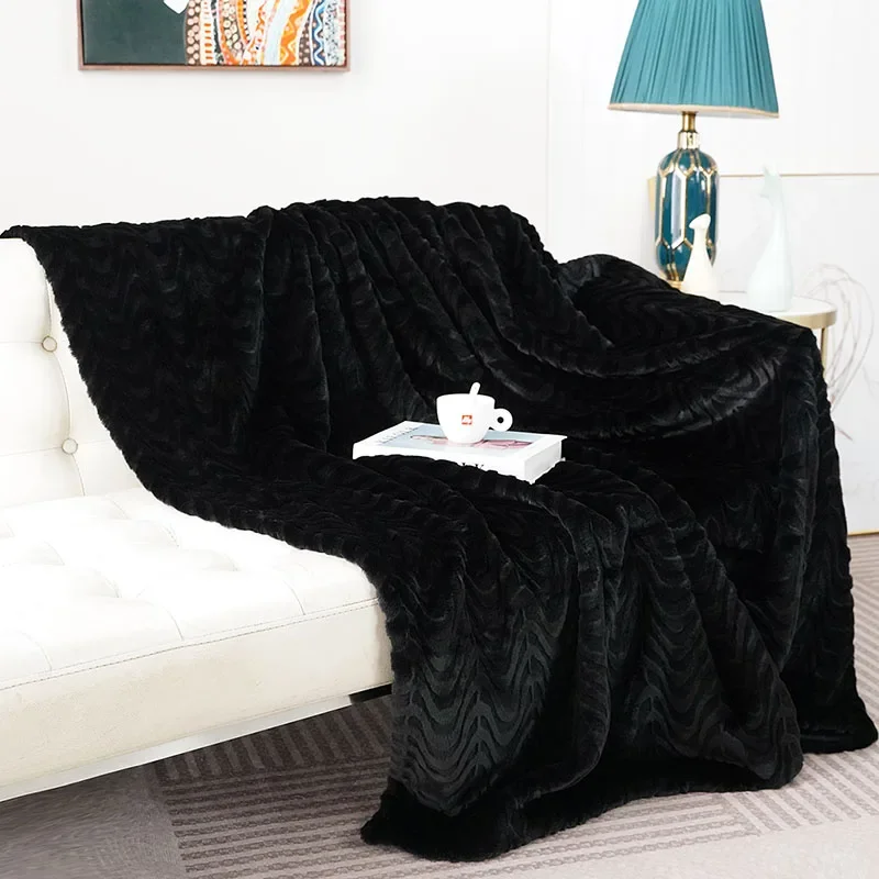 Imagem -02 - Cobertor Jacquard Preto Padrão Escuro Pele Sintética de Luxo Edredom Confortável para Sofá Cochilo de Escritório Cama Grossa Inverno e Outono