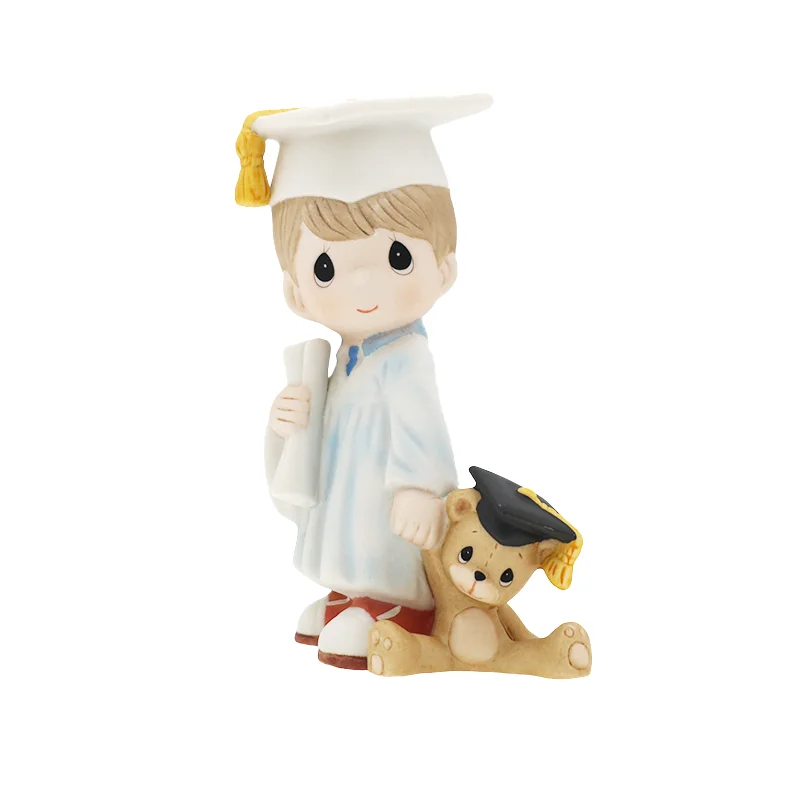 

Cartoon Creativity American Precious Moments Graduation Season Boy with Bear Figurine Ceramic Desktop Ornament Home Decor Gift