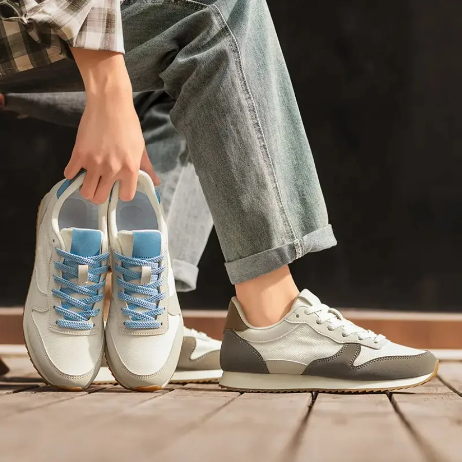 

Men'S Summer Breathable Lightweight Sports Casual White Shoes with Soft Soles Stylish And Versatile Sneakers