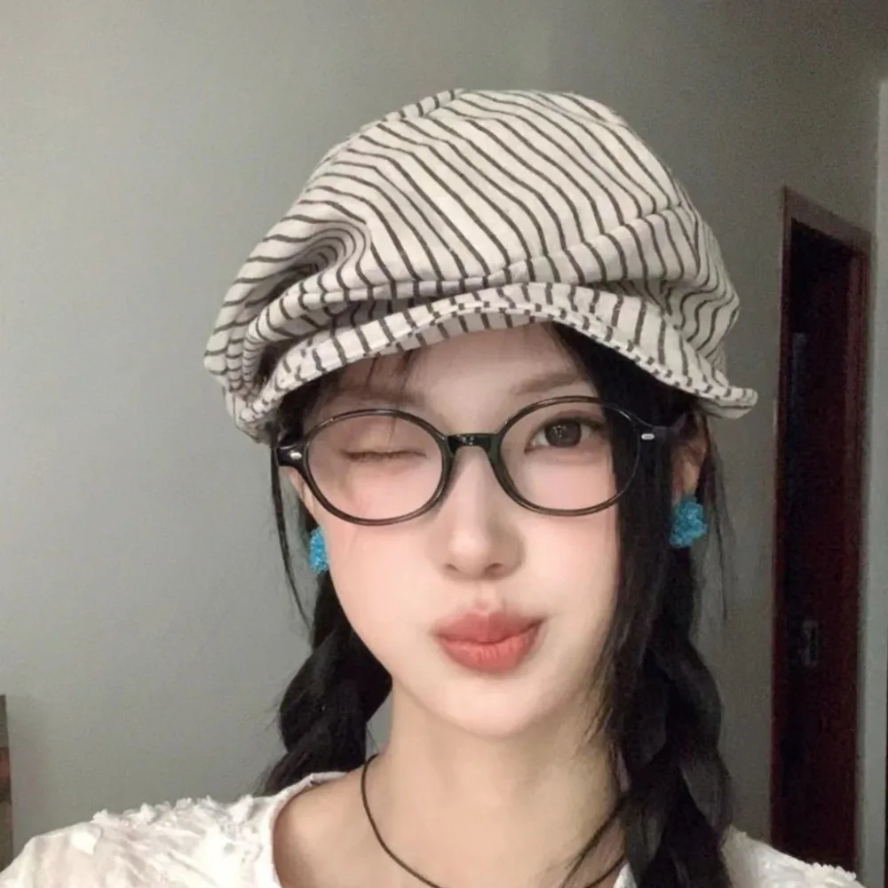 

Fashion Cotton and Linen Striped Berets Thin Y2k Octagonal Hat Japanese Short Brim Painter Caps Girl