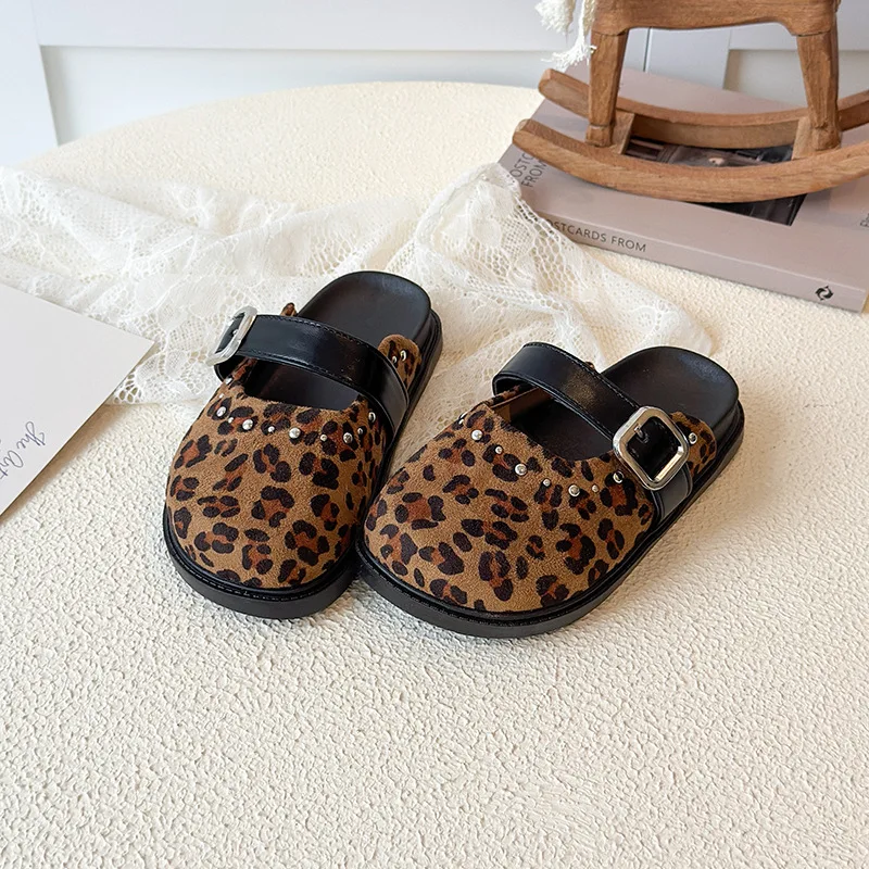 

2025 г., детская кожаная обувь для девочек, осенняя новая модная нескользящая универсальная обувь принцессы в корейском стиле с мягкой подошвой