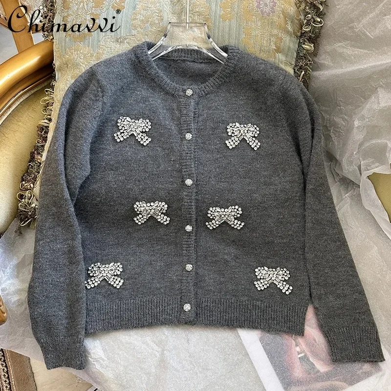 

2024 Autumn New Heavy Industry Embroidery Nail Diamond Bow Sweater Coat Fashion Gray Short Loose Long Sleeve Knitted Cardigan