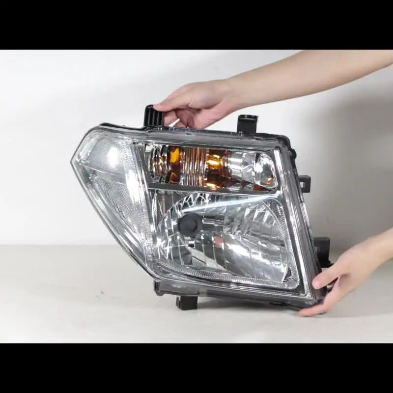 日産ナバラD40 2005-2009 フロントバンパー ヘッドライト 12V