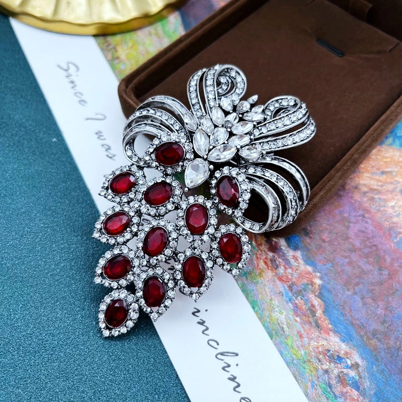 Grape Plant Brooches Dark Red Rhinestone Pins Vintage Accessories Personality Jewelry For Women