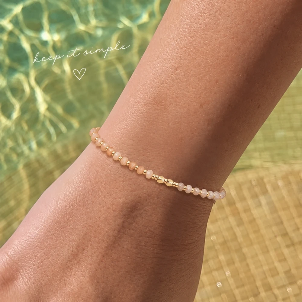 1pc Women's Bohemian Pink Glass Bead Strand Bracelet with Geometric Copper Beads Adjustable Lace-Up Closure 28cm