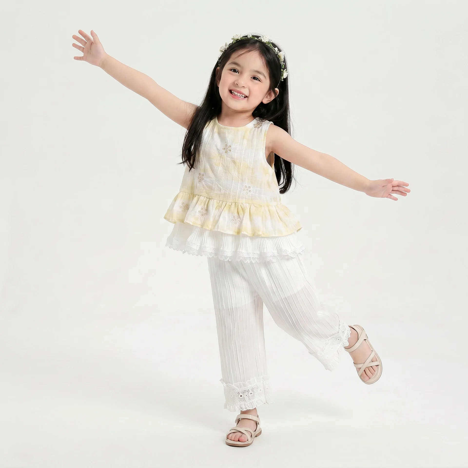 Girls' Korean style summer set, new treasure sweet tie dye 2026 embroidered vest wide leg pants two-piece set