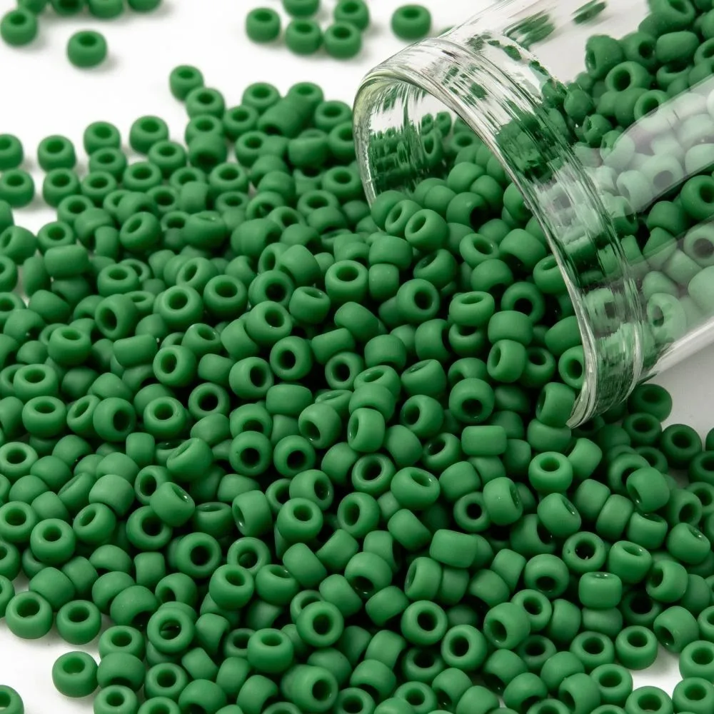 10gs TOHO Round Seed Beads Japanese Seed Beads (47DF) Opaque Frost Shamrock 8/0 3mm Hole: 1mm 222pcs/10g